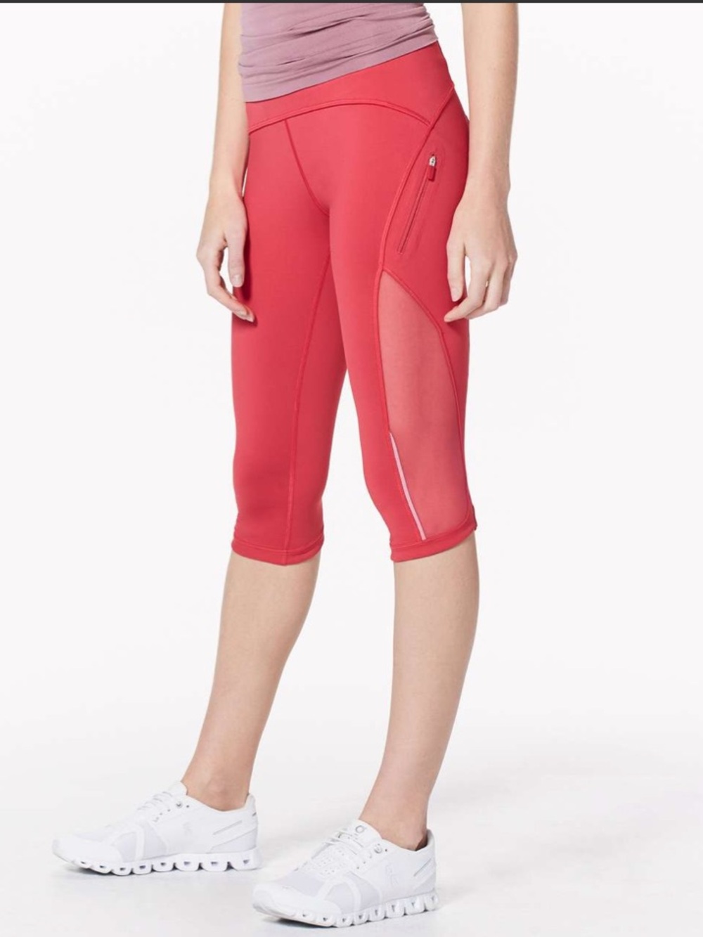 Lululemon Sun Runner Crop Legging 17” Fuscia Size 6 Small Pockets Running LR